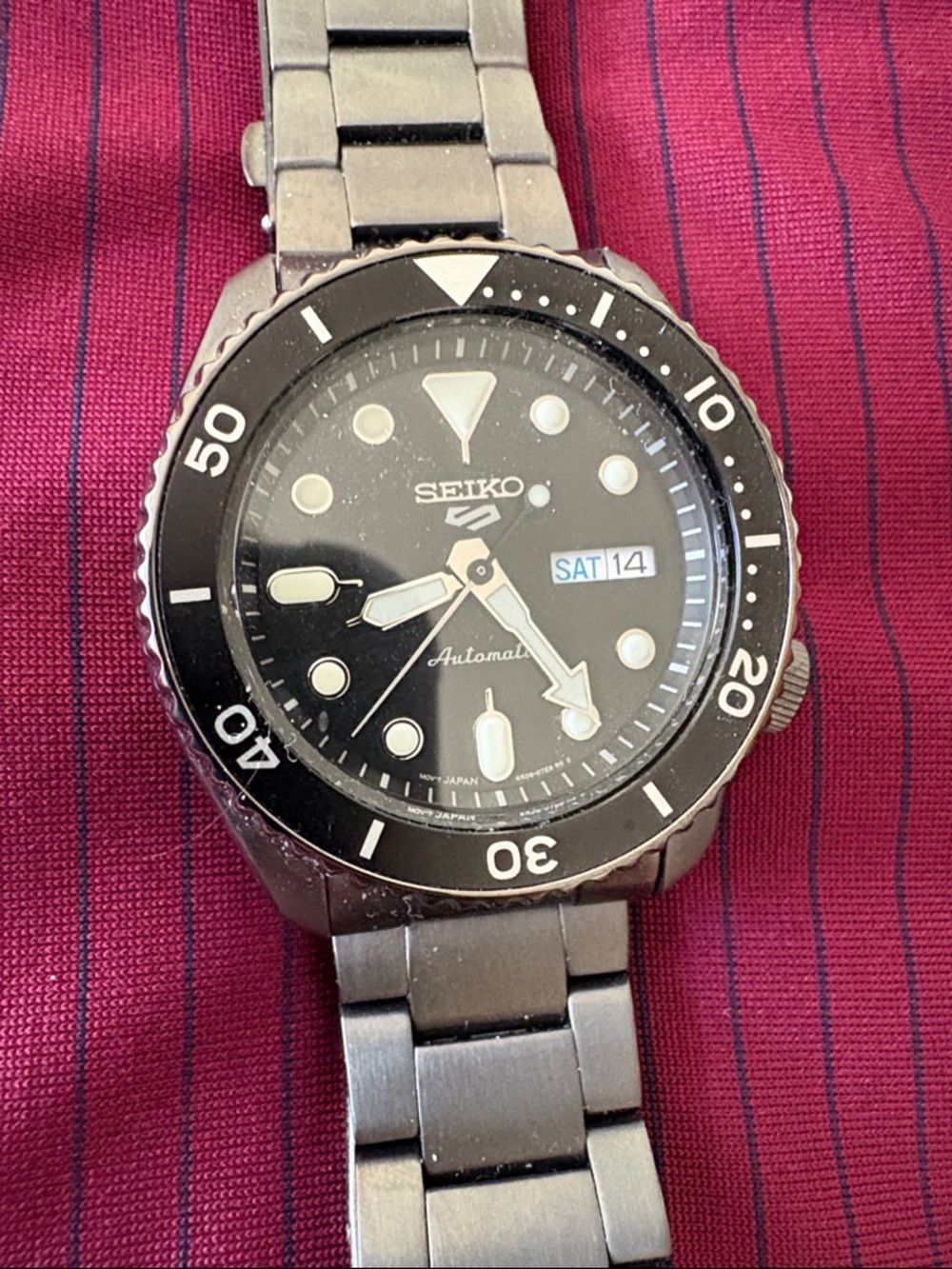Seiko Black Submariner Automatic Diver Watch - Picture 2 of 4